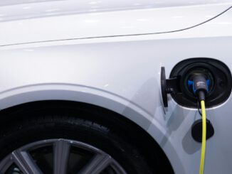 Offenbach baut öffentliches Ladenetz aus und will bis 2026 rund 100 Ladepunkte erreichen