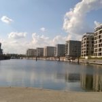 Vom Öltank zum Freizeitquartier: Führung erklärt Wandel des Offenbacher Hafens
