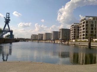 Vom Öltank zum Freizeitquartier: Führung erklärt Wandel des Offenbacher Hafens